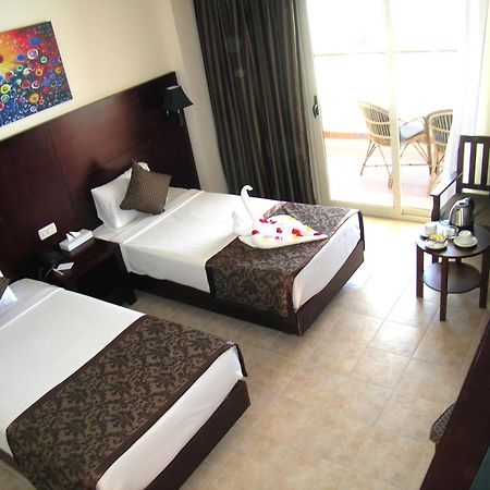 Royal Brayka Beach Resort Abu Dabab Luaran gambar