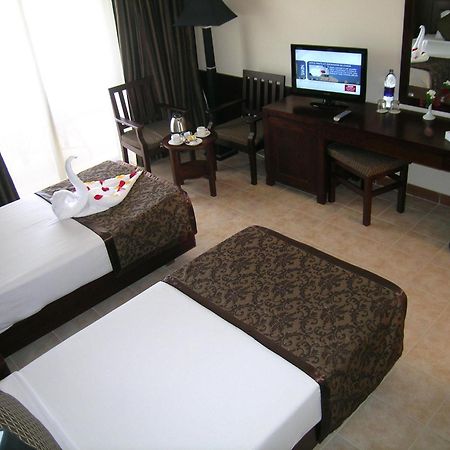 Royal Brayka Beach Resort Abu Dabab Luaran gambar