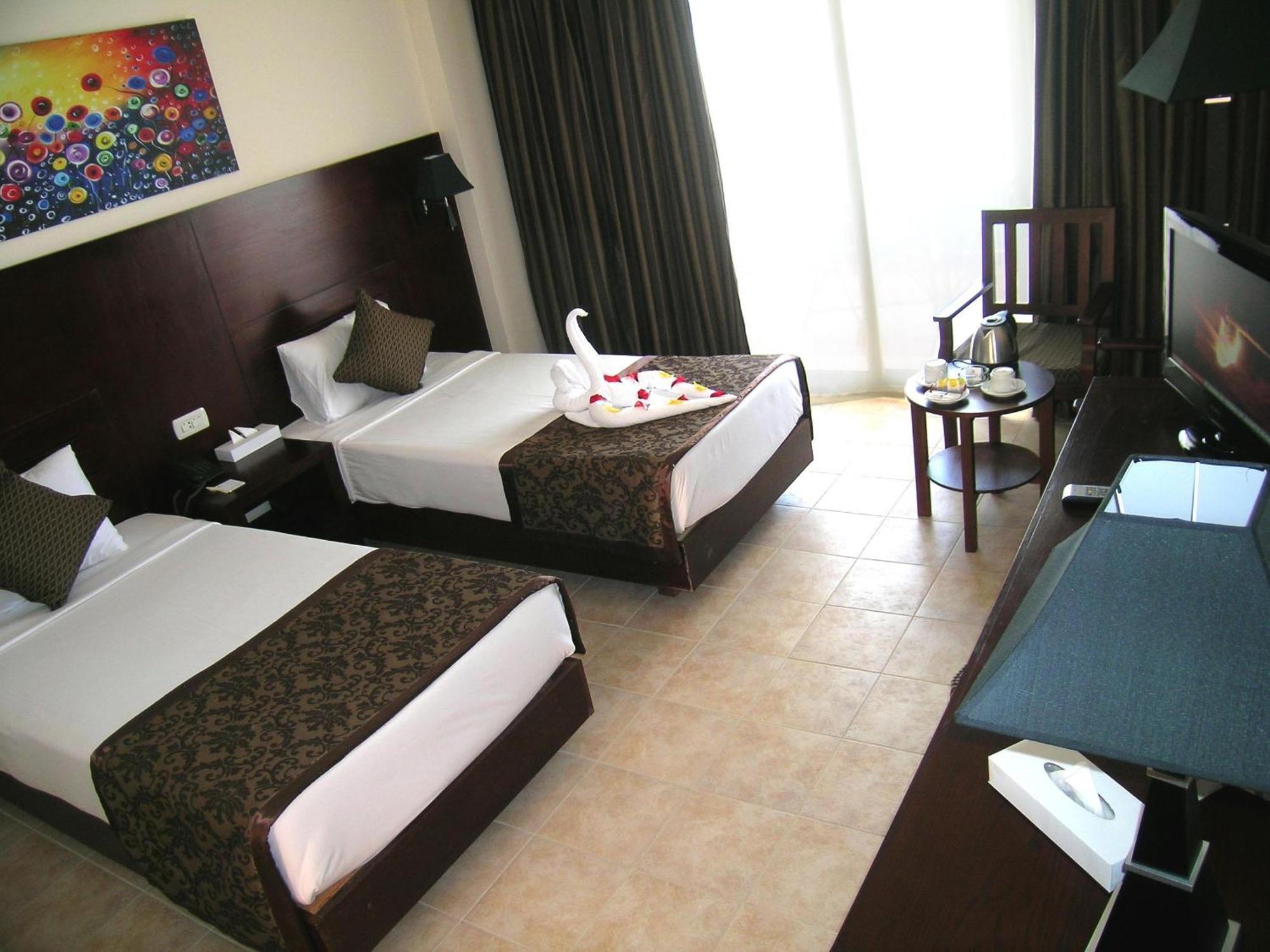 Royal Brayka Beach Resort Abu Dabab Luaran gambar