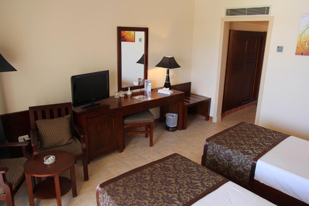 Royal Brayka Beach Resort Abu Dabab Bilik gambar