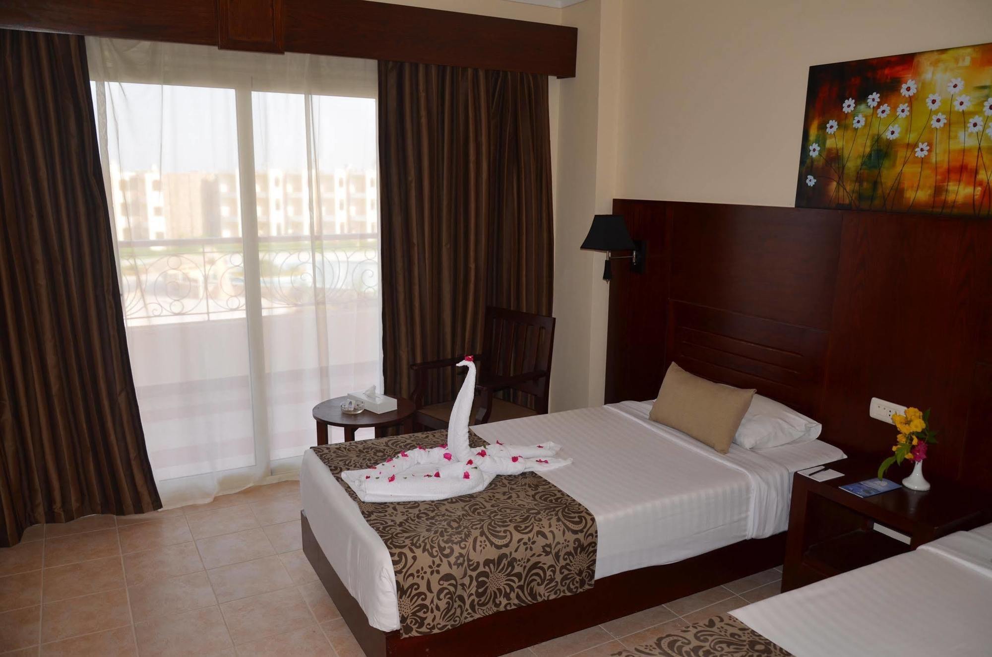 Royal Brayka Beach Resort Abu Dabab Luaran gambar